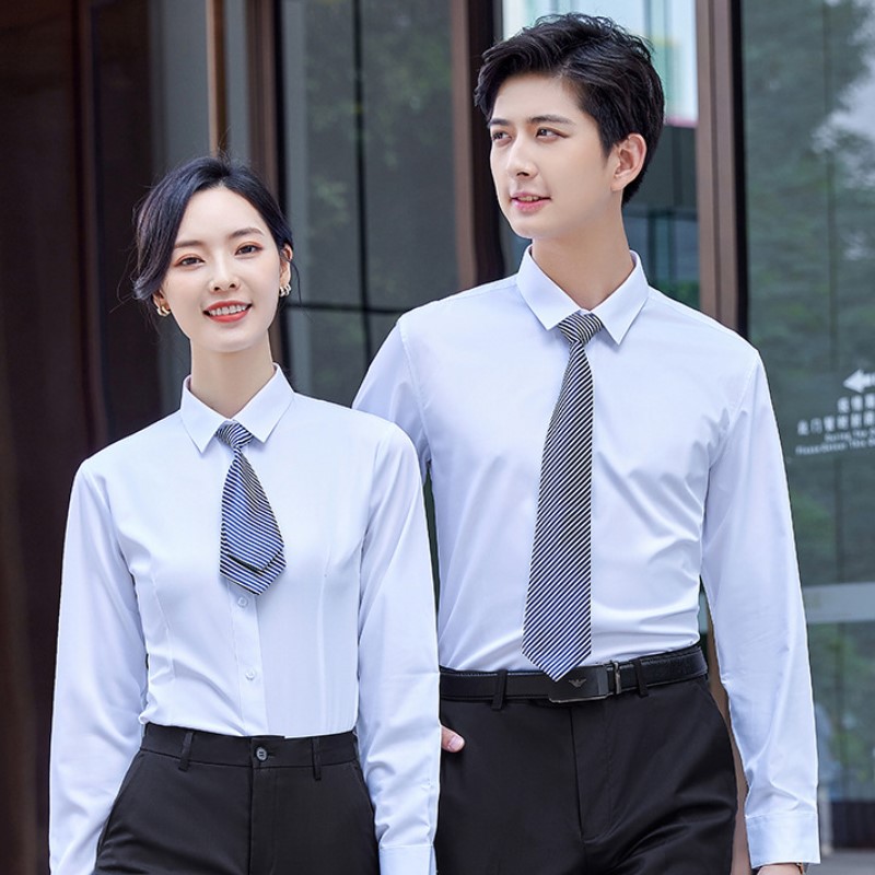 Mẫu đồng phục công sở áo sơ mi màu trắng xanh